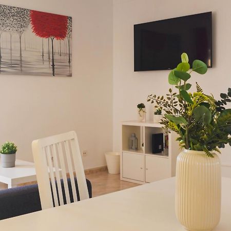 Ferienwohnung Flh Faro Spacious Flat With Balcony Exterior foto